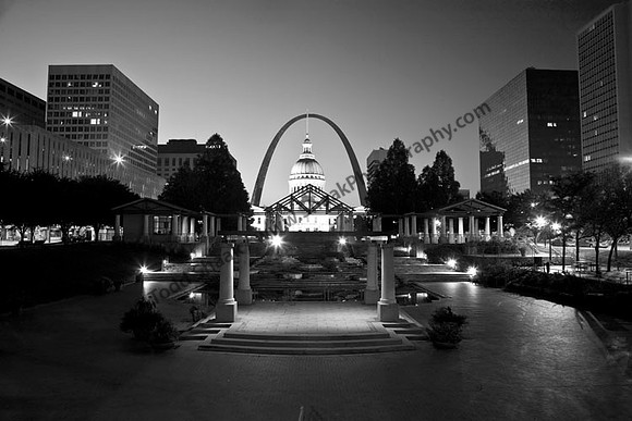 Kiener Plaza and the May Amphitheater