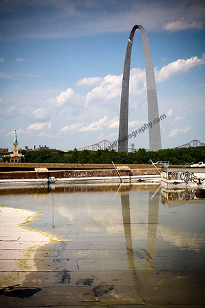 St. Louis Arch reflection on top of a building