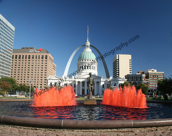 Kiener Plaza Cardinal Red