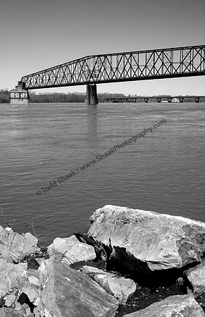 Chain of Rocks Bridge Route 66